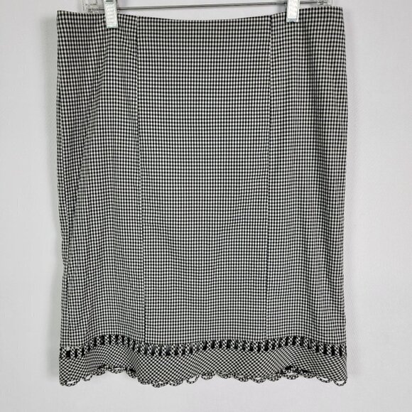 Nanette Lepore Black White Plaid Eyelet Skirt Lined Stretch Zip/Slit Back Size 6 - Picture 1 of 7